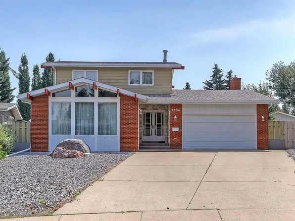 9556 NW Oakland Way SW, Calgary, AB T2V 4G5