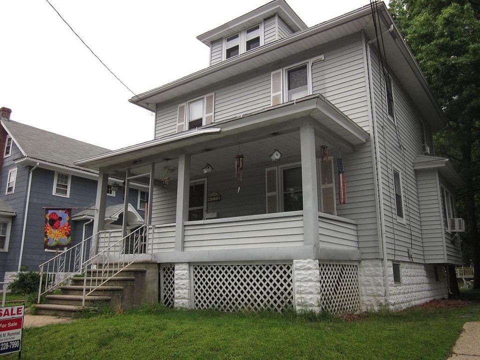2nd image of 52 Progress Ave