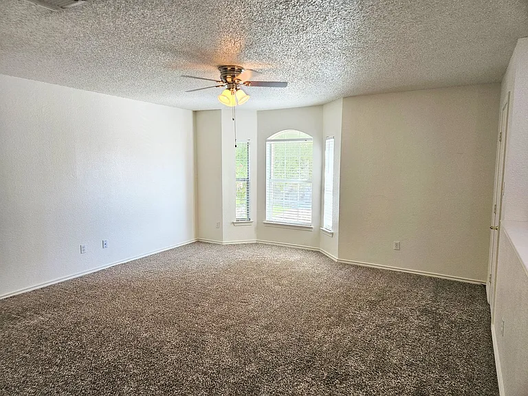 8405 Three Bars Dr — Photo 11