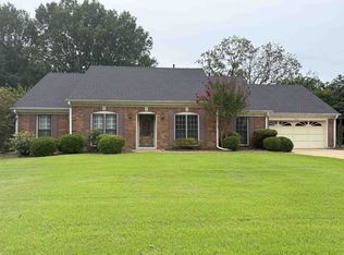 7637 Cross Village Dr, Germantown, TN 38138