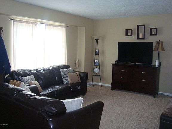 5th image of 4742 Flying Eagle Dr SE
