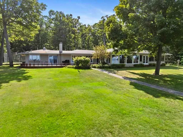1830 Indian Point Rd, Brutus, MI 49716