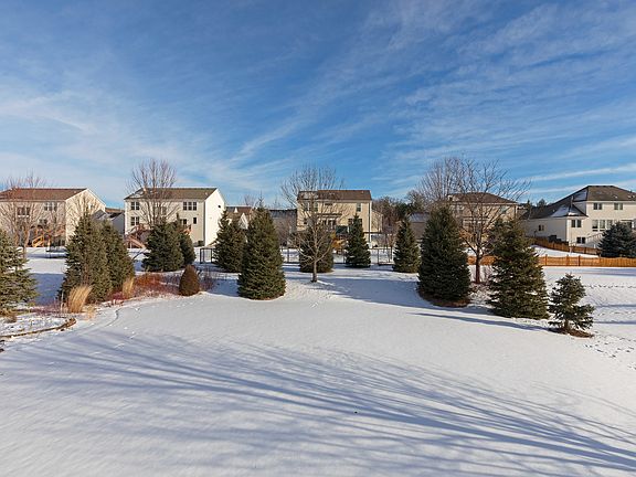 2nd image of 2473 Eyrie Dr