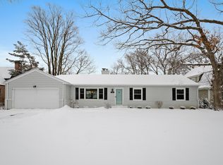 1629 Sunset Ridge Rd, Glenview, IL 60025