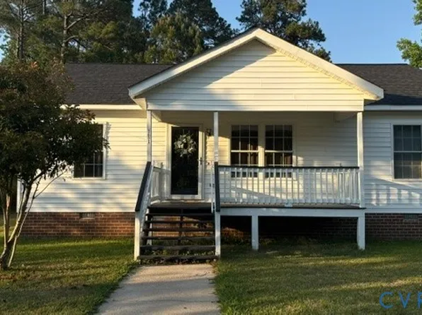 302A Jarratt Ave, Jarratt, VA 23867