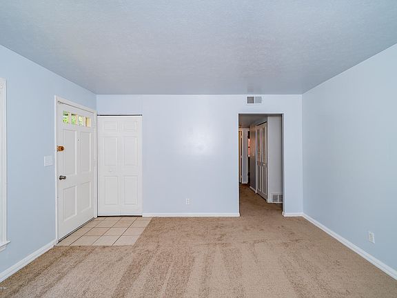 4th image of 2709 Llandovery Dr