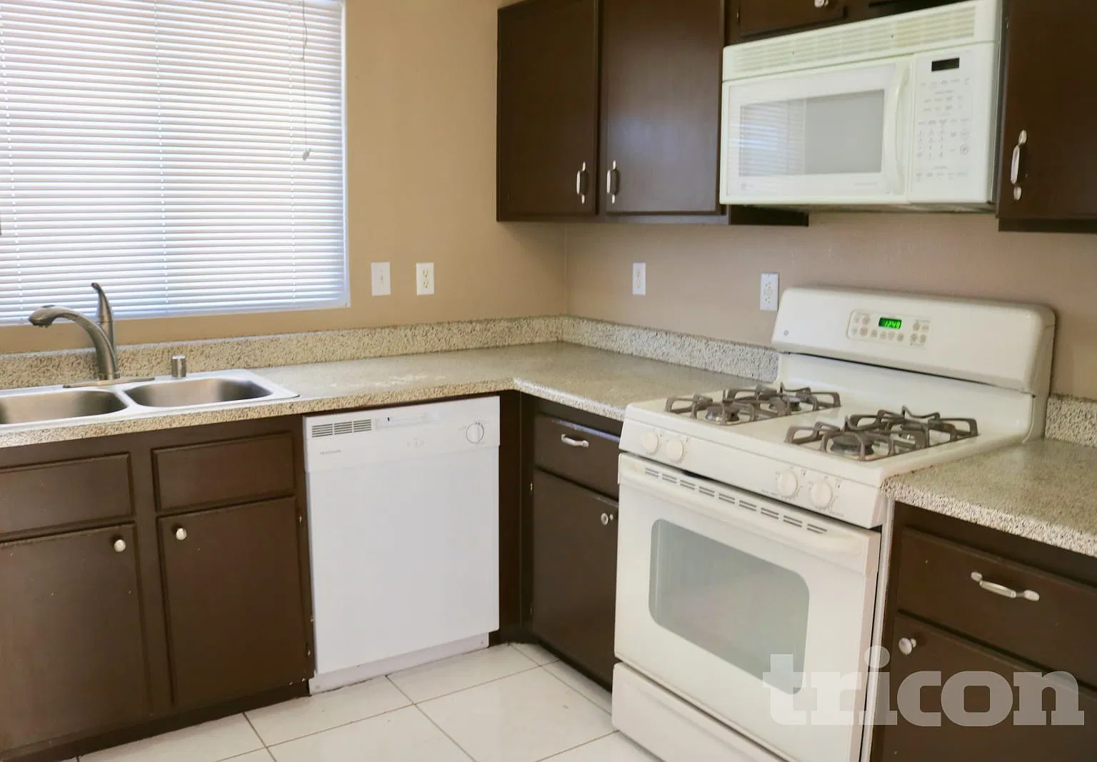 3730 Steinbeck Drive Las Vegas NV — Photo 2