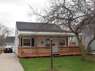 1137 Ansonia St, Oregon, OH 43616