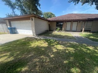 116 & 118 Saluria Pl #A, Pt Lavaca, TX 77979