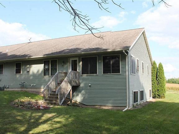 3rd image of 1010 Spruce St