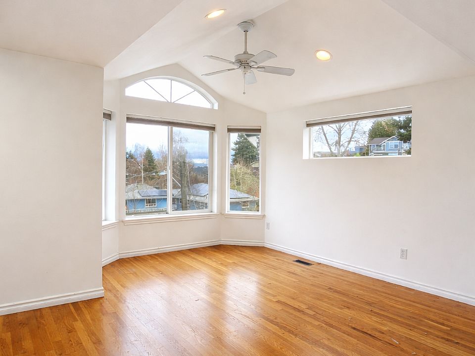 3rd Floor Bedroom 1