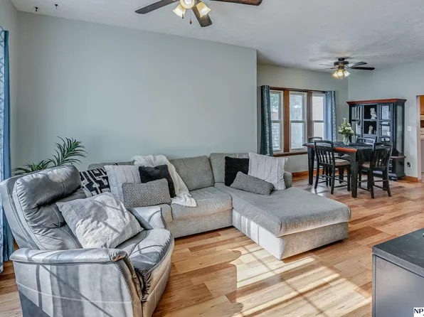 207 N Elm St, Hooper, NE 68031