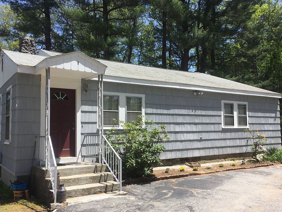 Newly painted, as of 4/30/15