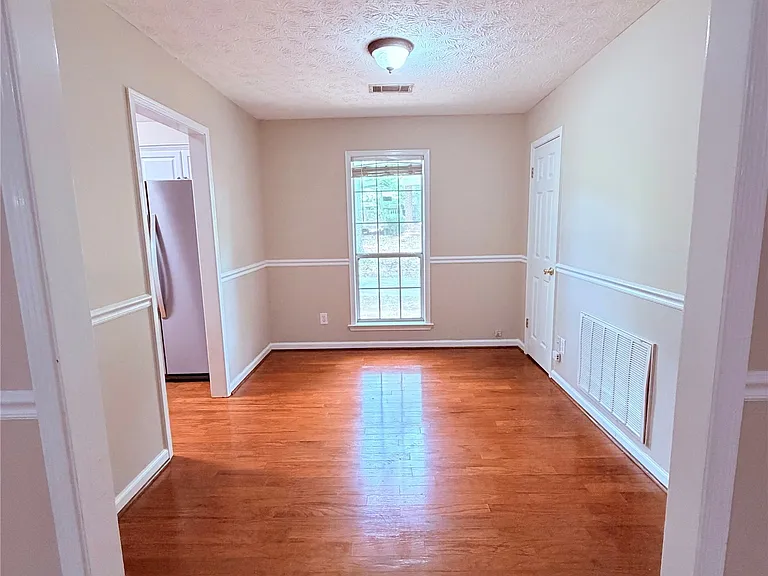 11 Twin Oaks Ln — Photo 10
