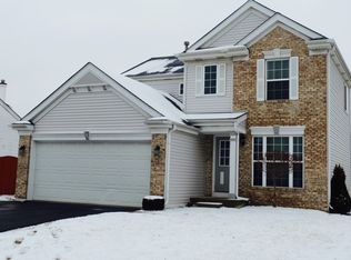 909 Prairie Path Ln, Joliet, IL 60436