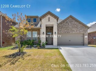 11208 Camelot Ct, Aubrey, TX 76227