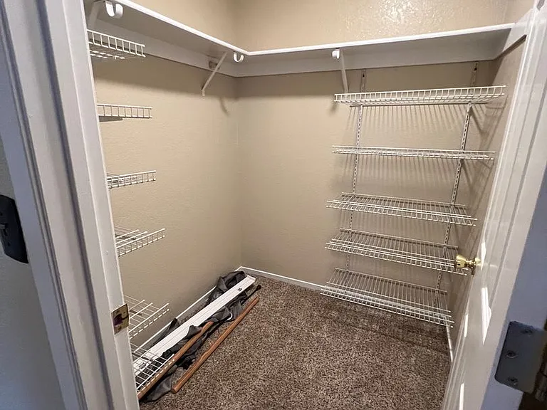 1417 Hall Ave — Photo 13