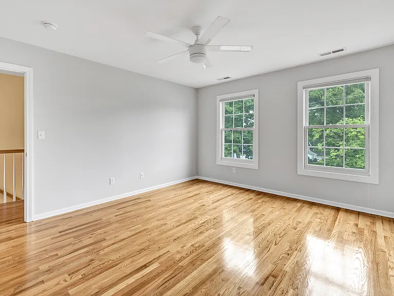 36 Pawtucket Ave — Photo 29