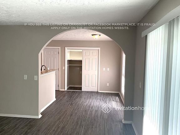 4th image of 4063 E Greenwillow Ln