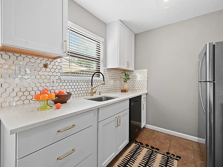8400 Jamestown Dr #332 — Photo 11