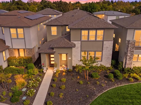 2908 Blue Teal Walk, Sacramento, CA 95833