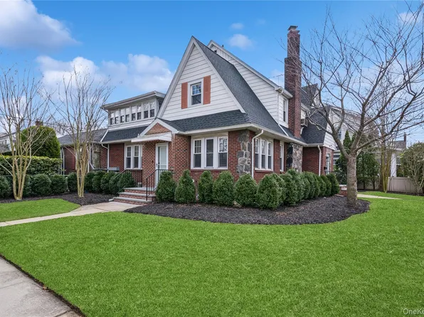 363 Hempstead Avenue, Rockville Centre, NY 11570