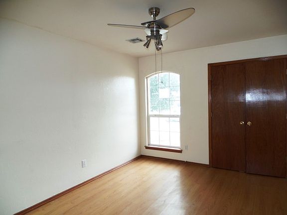 5th image of 10117 Aberdeen Dr