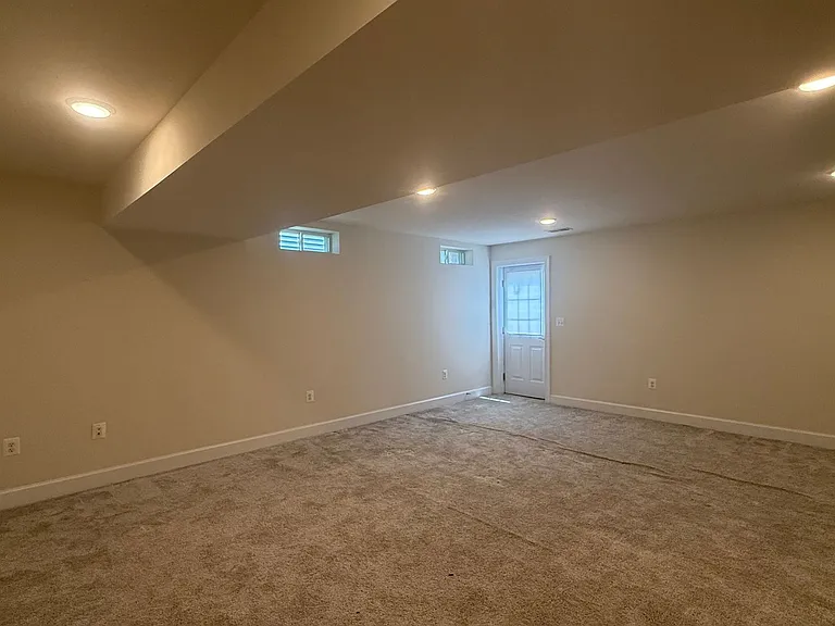 352 Pear Blossom Rd — Photo 24