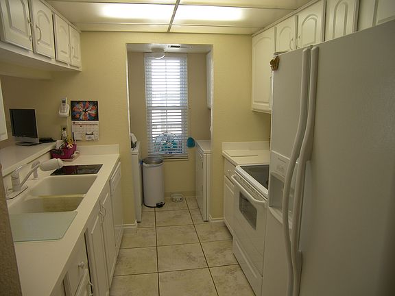 2nd image of 8771 Yukon St