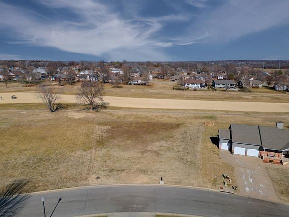 2nd image of 624 Quail Nest Rd