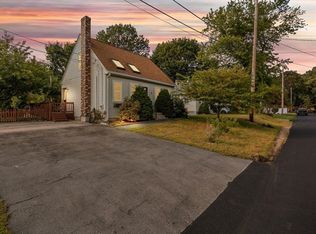 2 Sylvan Rd, North Attleboro, MA 02760
