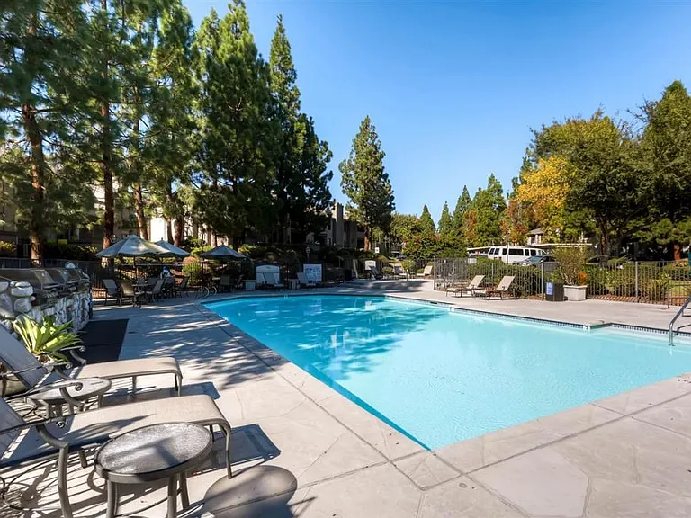 14972 Avenida Venusto #63 — Photo 15