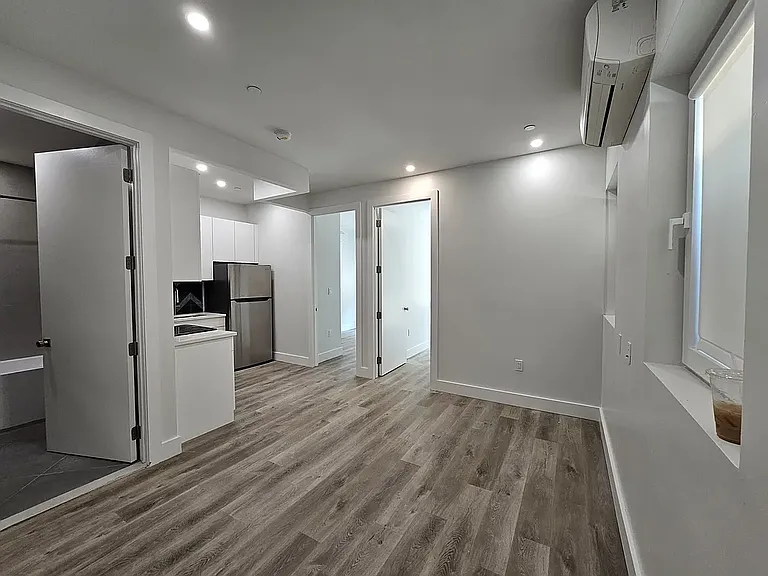 1595 New York Ave #4D — Photo 1