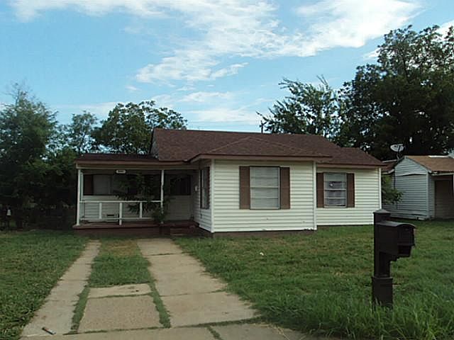 1st image of 1911 SE 18th St