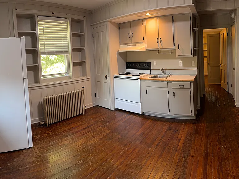 10463 Jonestown Rd #1 — Photo 2