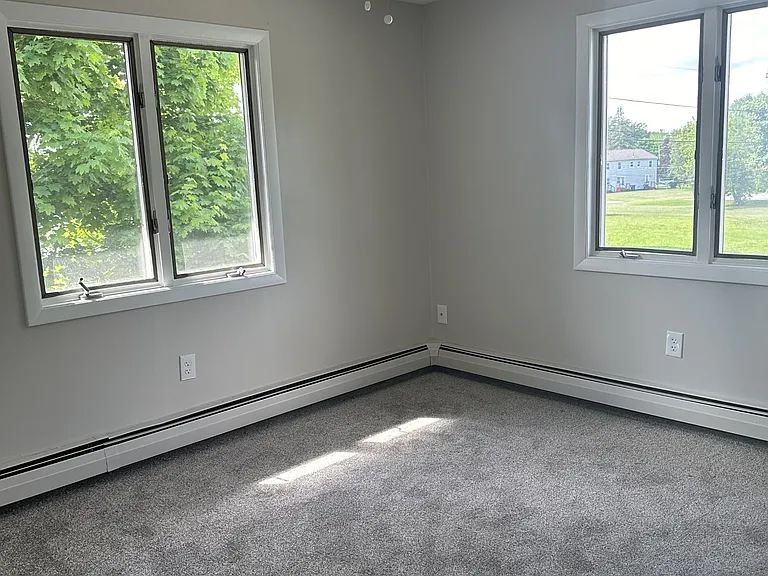 48 Hemlock St #4 — Photo 9