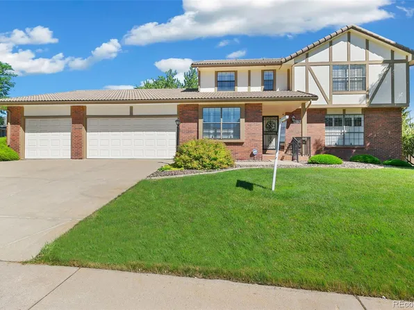 6131 W Pacific Circle, Lakewood, CO 80227