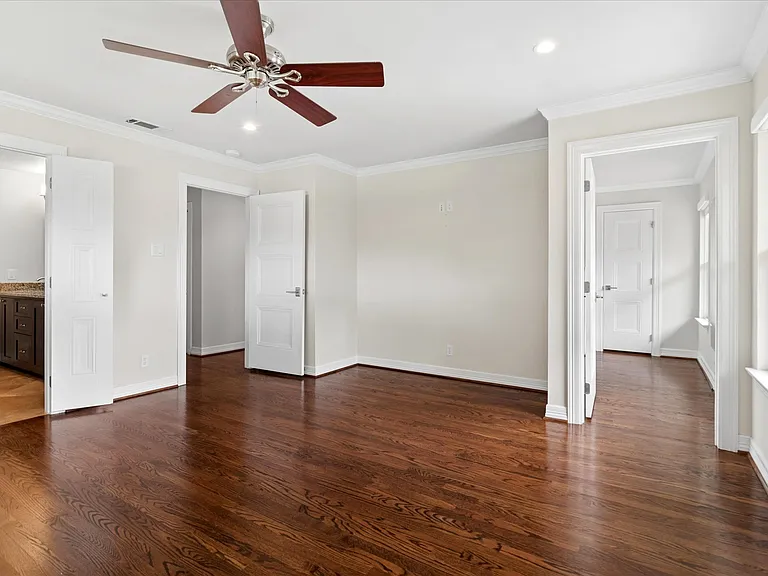 10918 Wonderland Trl — Photo 23