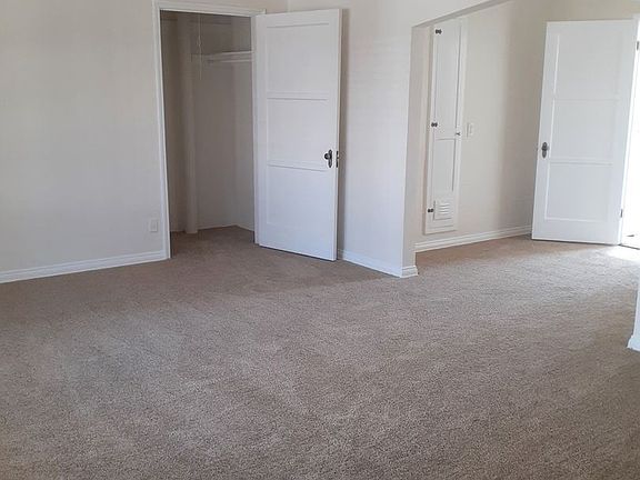 3rd image of 2450 Cedar Ave APT 07