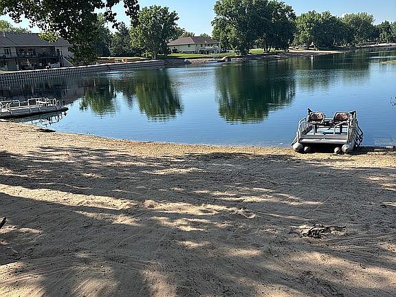 3rd image of 340 Sunset Dr