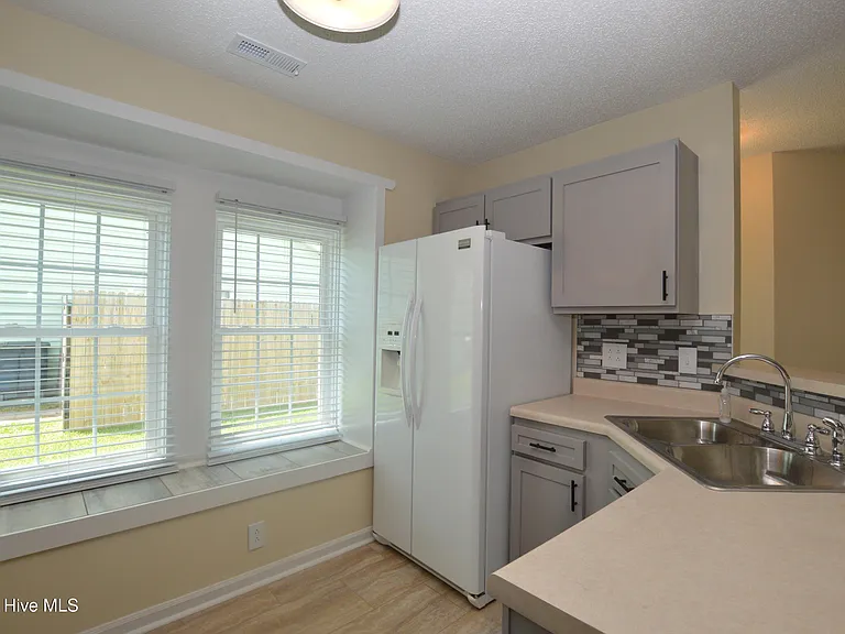 3011 Foxhorn Rd — Photo 7