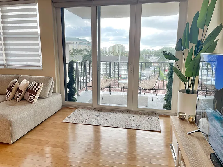 2881 NE 33rd Ct #6F — Photo 10