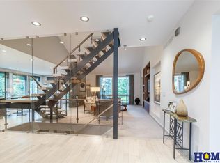 6421 Lone Tree Dr, Lincoln, NE 68512