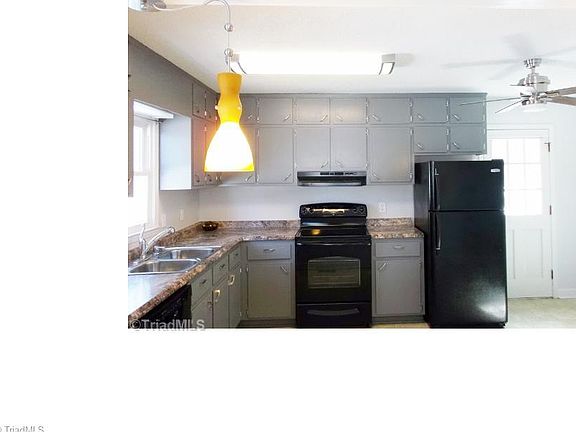 2nd image of 3920 Glendale Ct