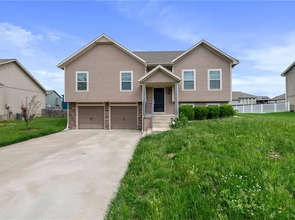 103 SW Hanging Garden St, Blue Springs, MO 64064