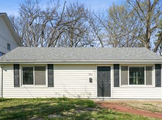 551 Andrews Ave, Saint Louis, MO 63122