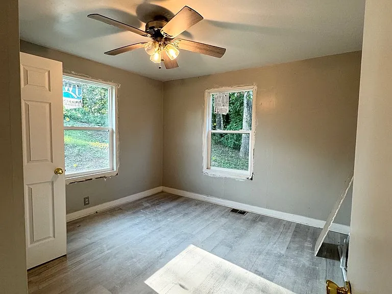 2377 S Riverbend Rd — Photo 8