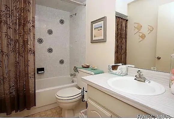 3 Moser Ct S — Photo 2