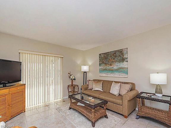 2nd image of 272 Palm Dr #52-8