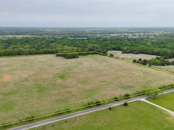 2605 Cr, Bonham, TX 75418